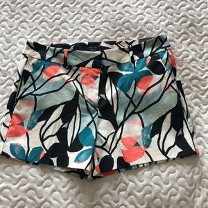 Ann Taylor Factory floral shorts SZ 8 NWT